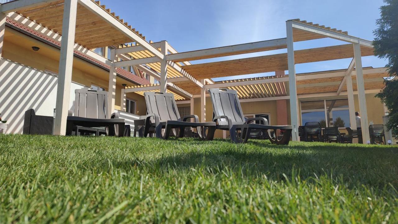 Hotel Tanzanit Jesiona Exterior photo